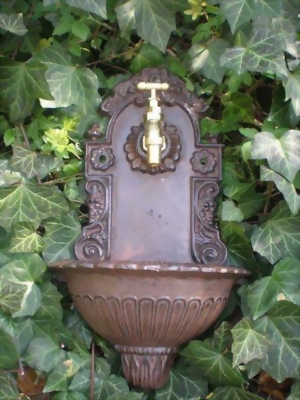 Dekoratives Gusseisen Garten Wandbecken Wandbrunnen