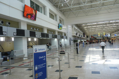 Schalter im Flughafen Antalya